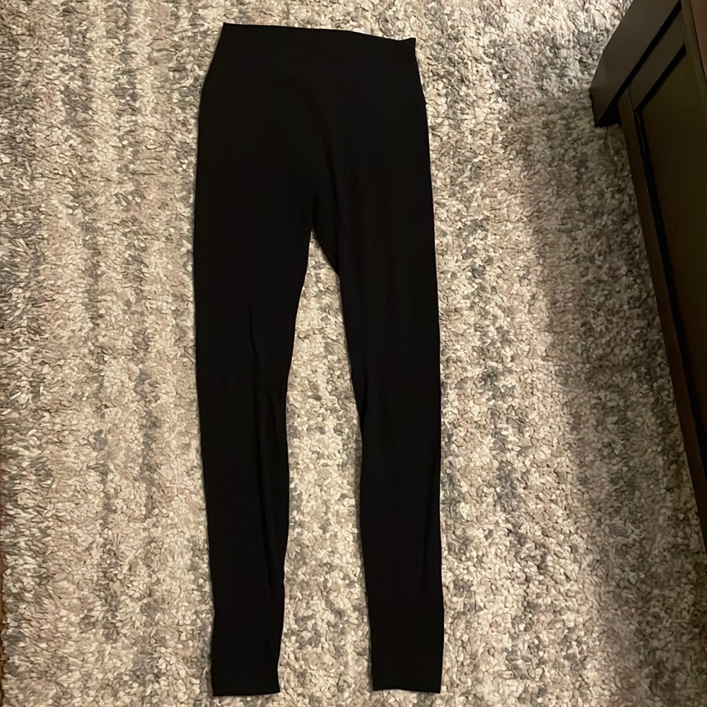 COPY - Women’s size 6 Tall 31” lululemon align leggings